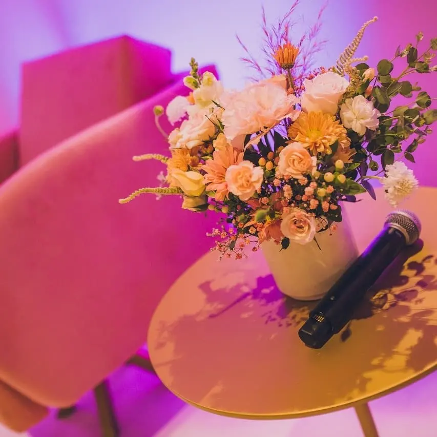 Bumble por Vogue no WeWork — Magic